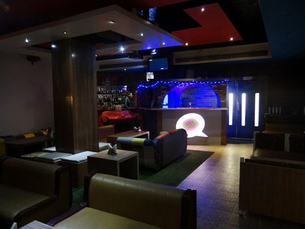 Hotel Rajdhani Regency Guwahati Esterno foto